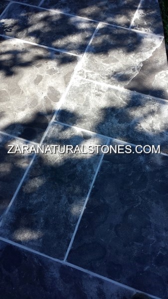 Antique Black Flagstone Pavers