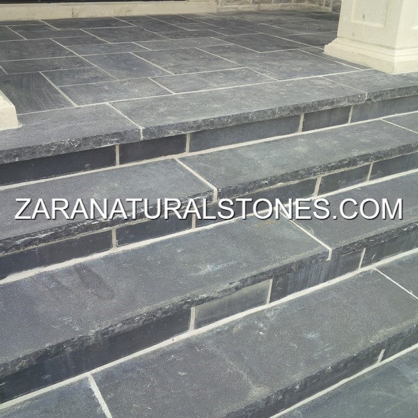 Kota Black Flagstone Pavers